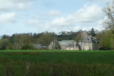 4. Arrivée à l'abbaye de la Lucerne pour la veillée